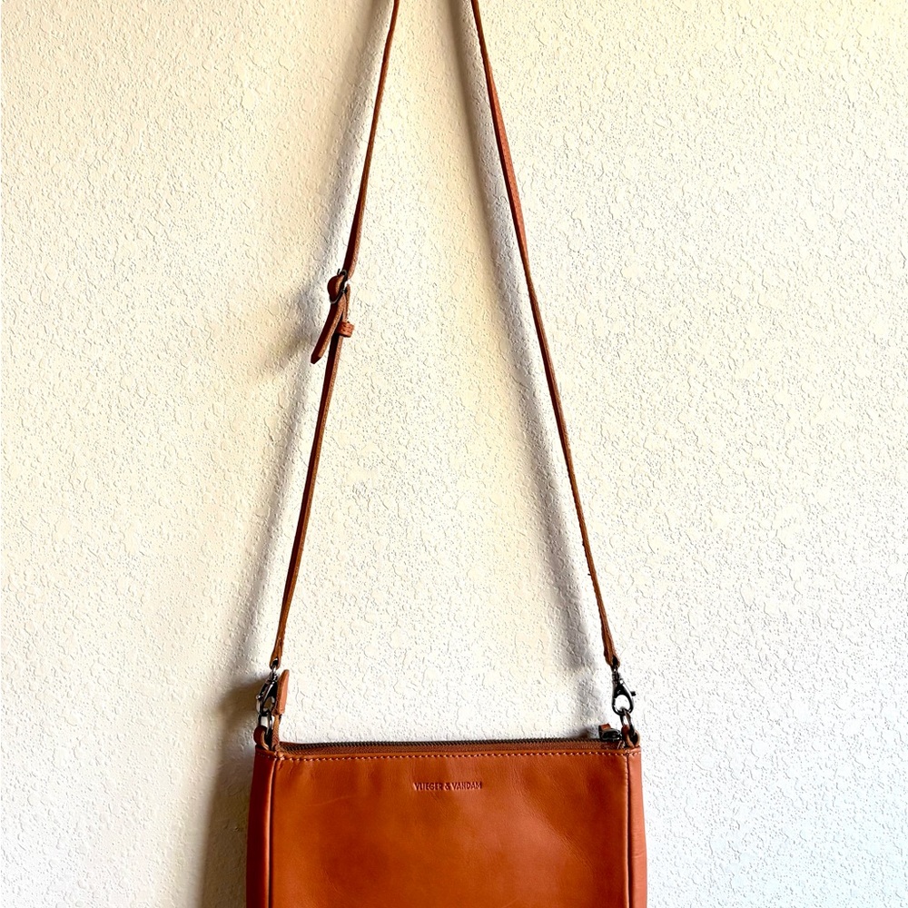 Vlieger & Vandam Camel Leather Gun Embossed Crossbody Purse, Great cond, 7x10" - Picture 7 of 8